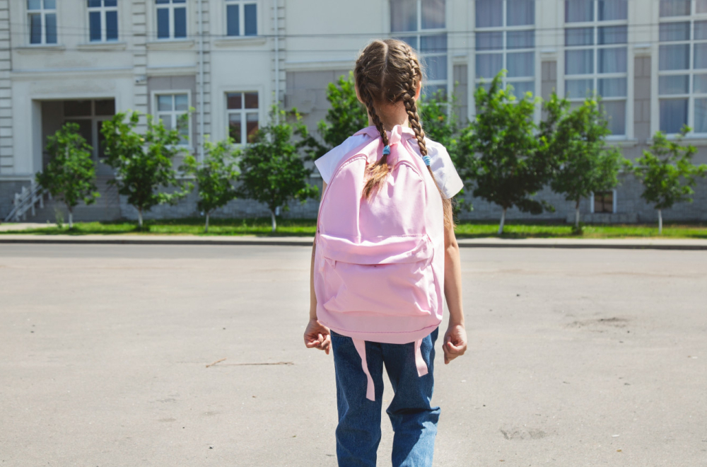 I novosadski prvačići dobijaju besplatne udžbenike