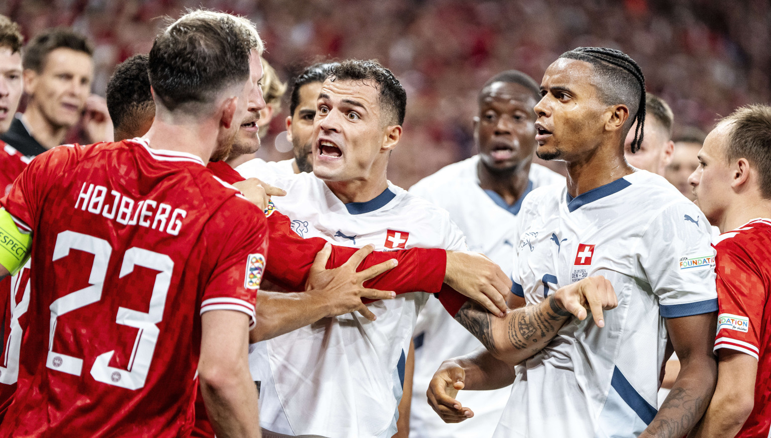 "Džaka je vrhunski igrač, ali je ku*va"