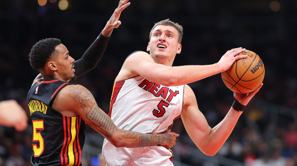 Jović pogodio trojku preko Zajona i stao VIDEO