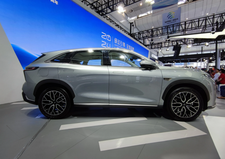 Novi Kinez stiže u Evropu: Vrhunski SUV prodaju za siću FOTO