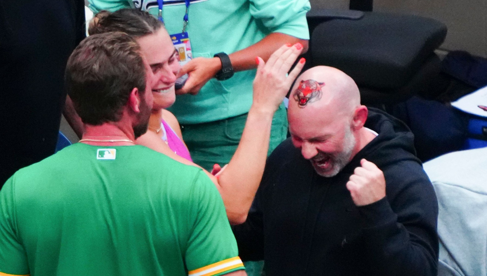 Sabalenka o tetovaži tigra na glavi trenera: Da je stavio niže... VIDEO