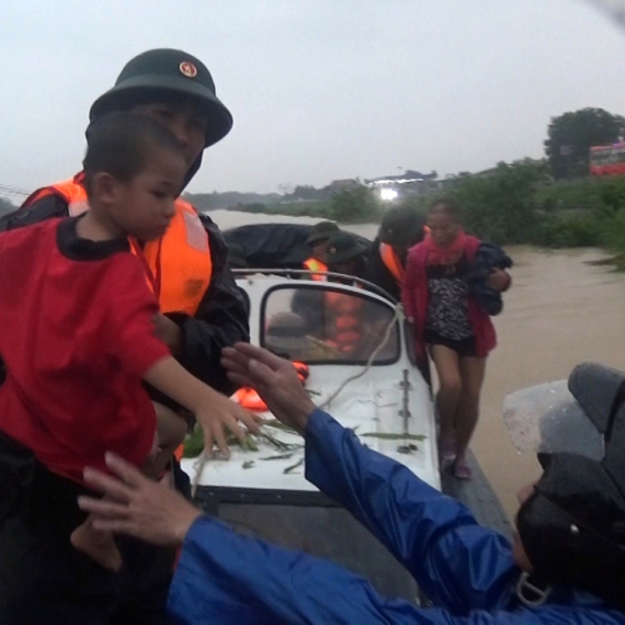 Haos se nastavlja, preko 50 nastradalih FOTO/VIDEO