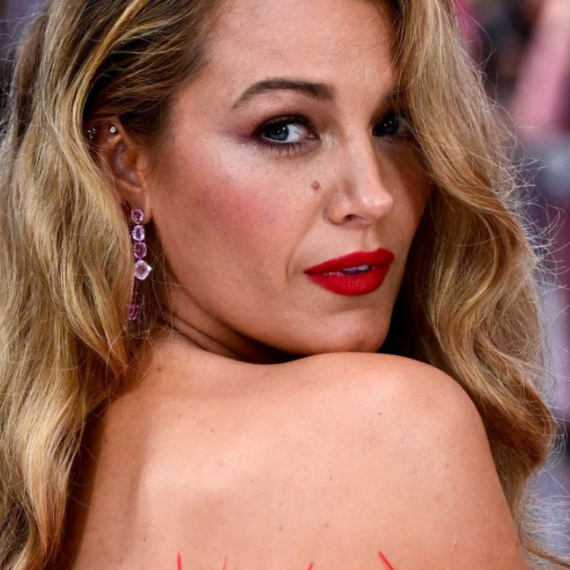 Novinarka "raskrinkala" Blejk Lajvli: "Ona je narcisoidna nasilnica, lažljivica i derište" VIDEO