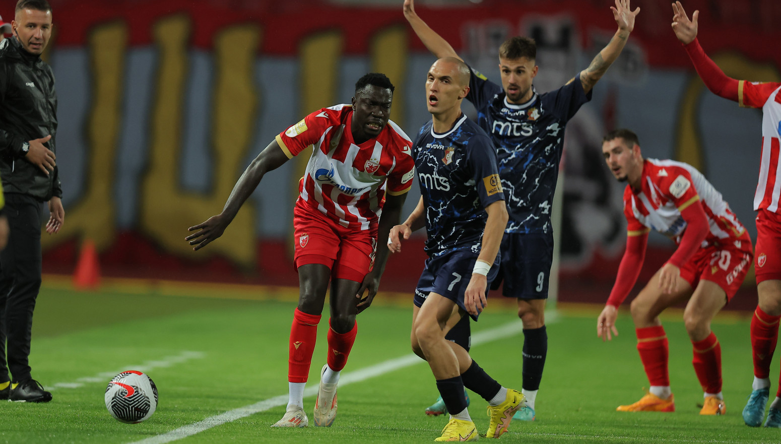 Benfika preti Zvezdi, Milan Liverpulu – tipujemo na golove?