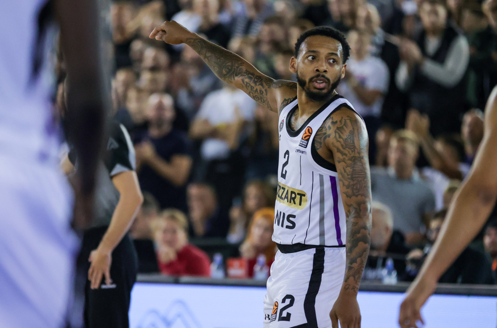 Karlik Džons: "Čoveče, ovo je sjajno, zaista sjajno" VIDEO