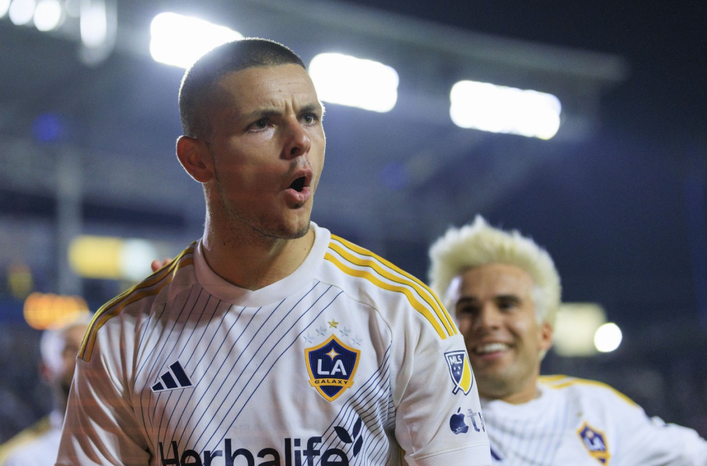 Slika za ponos: Joveljić uz rame Mesiju i Suaresu FOTO