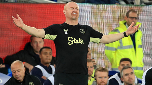 Everton i dalje podržava Dajča