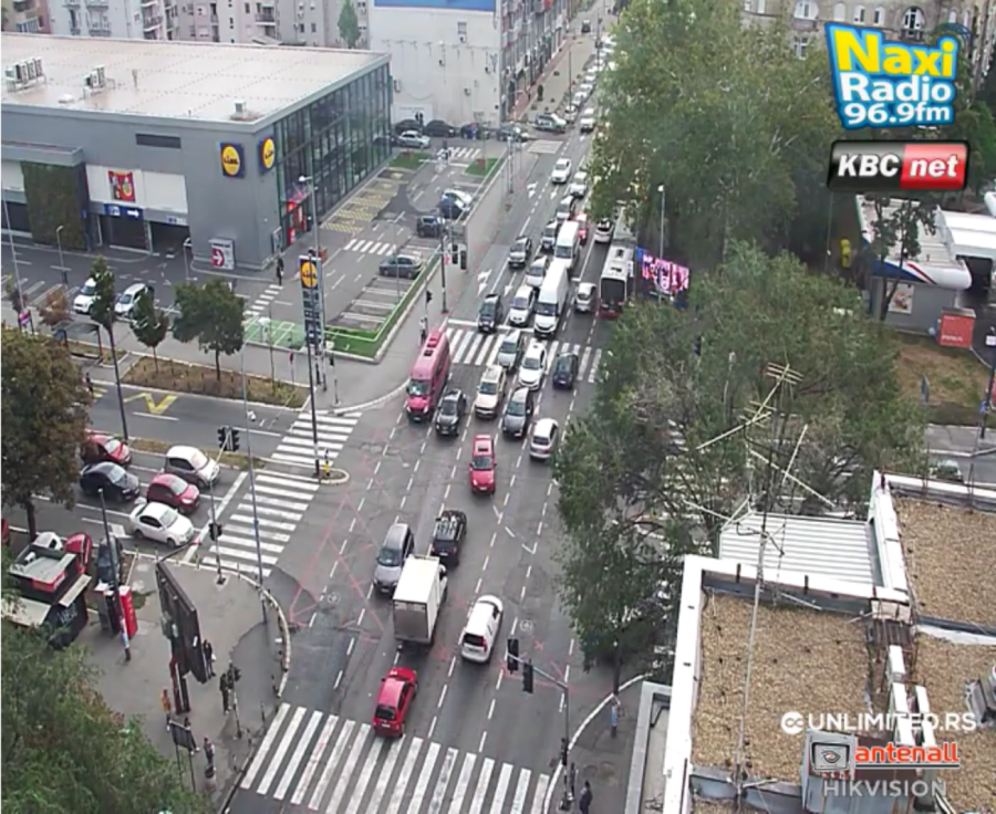 Kolaps u Beogradu; Sve stoji FOTO