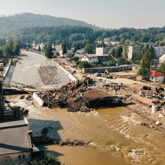 Poljska totalno razorena: Nemačka hitno šalje vojsku VIDEO