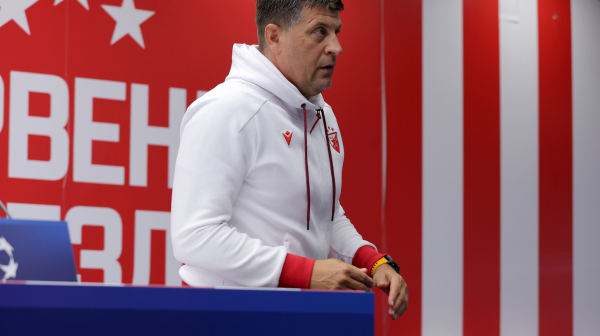 Milojević: "Nećemo mi igrati finale Lige šampiona"; Laž: "Nevezano za ambijent"