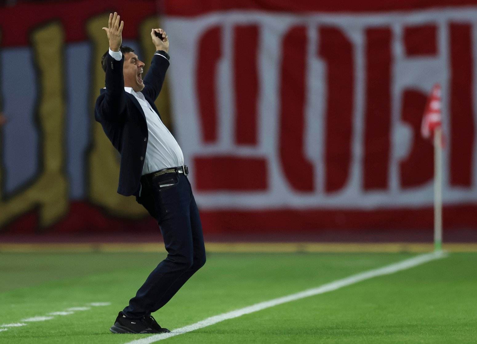 Zvezda na skeneru B92.sport: Fudbal se igra i prvih pola sata