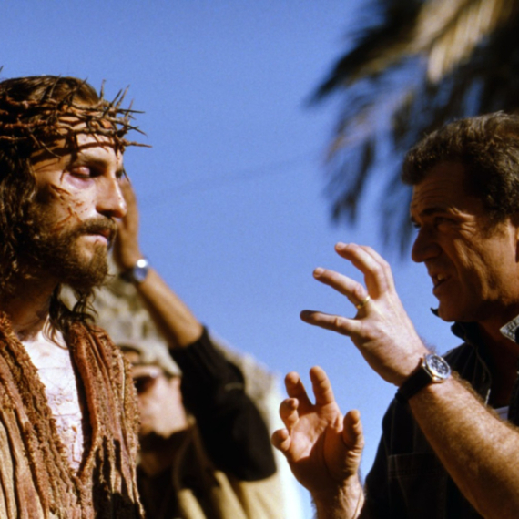Publika besna zbog izbacivanja Džima Kavizela iz nastavka filma "Stradanje Isusovo: "Bogohulno"