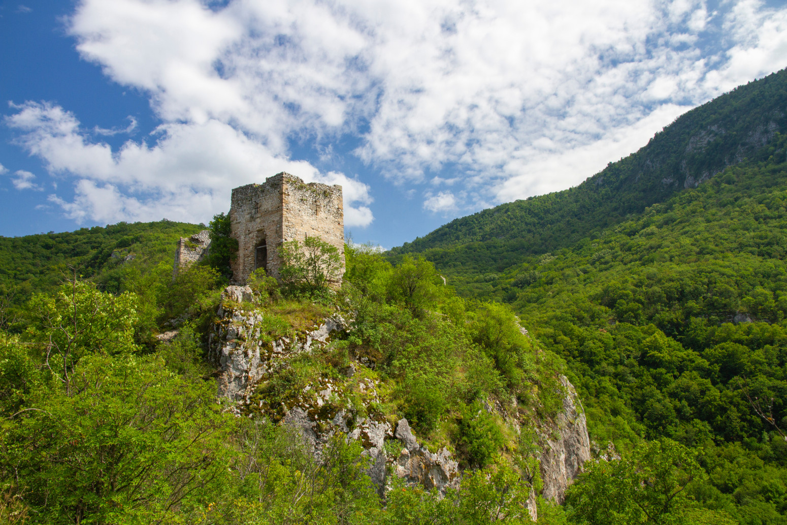 Srpski turizam obara rekorde: Vaučeri, autoputevi i ulaganja doveli do velikog rasta broja turista VIDEO