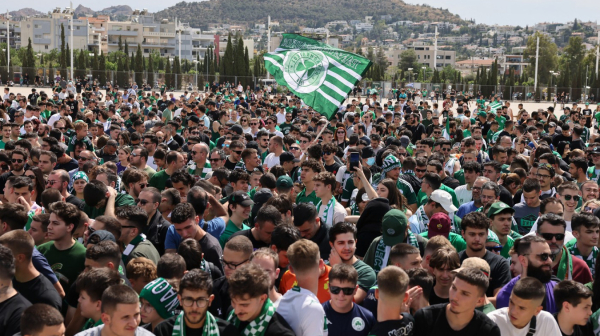 Totalna euforija zbog Partizana – Atina "preplavljena" navijačima VIDEO