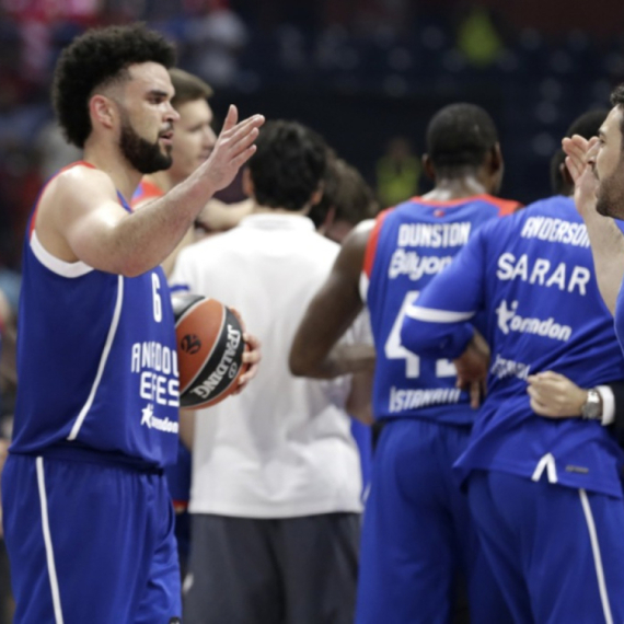 Efes pred Zvezdu srušio Radonjićev Bahčešehir