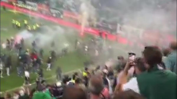 Opšti haos u Beču: Navijači priredili jezive scene VIDEO