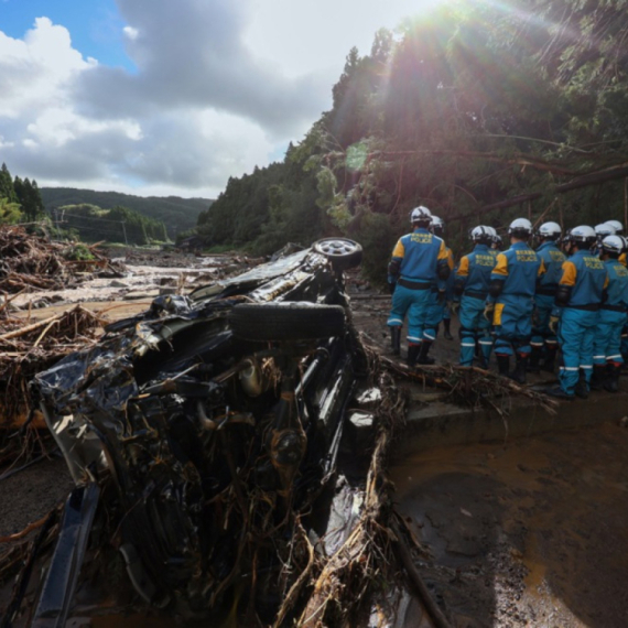 Japan se suočava sa katastrofom: Šest osoba poginulo u poplavama FOTO/VIDEO