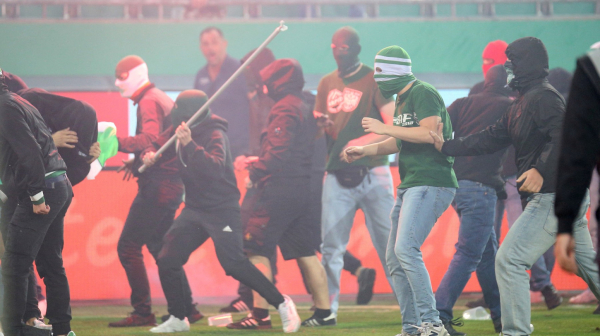 Bilans "bečke sramote" – broje se povređeni policajci VIDEO