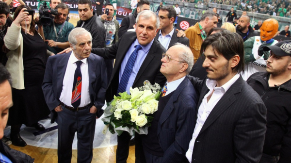 Skandal u Grčkoj: Hoćeš da gledaš Partizan? Uhapsićemo te!