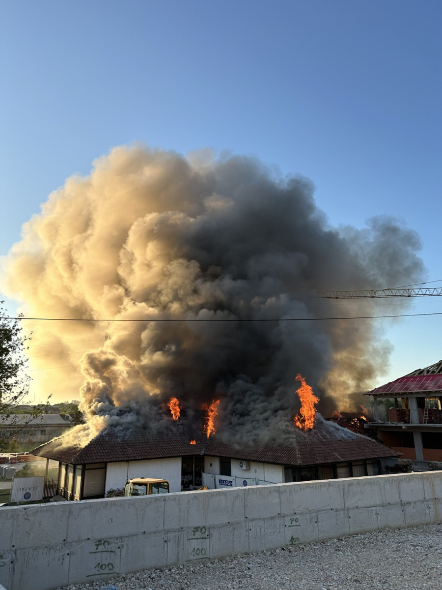 Užasavajuće slike i snimci sa mesta požara: Vrtić izgoreo do temelja FOTO/VIDEO