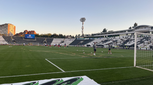 Ovako izgleda teren u Humskoj pred derbi VIDEO