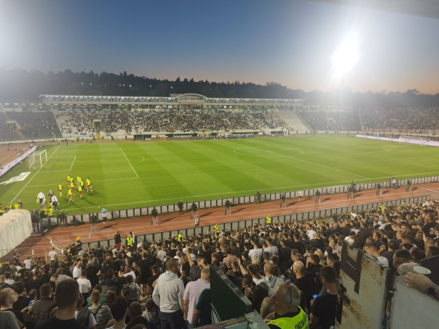 Sve žešći pritisak na Vučelića i Vazuru: Nećemo odustati!