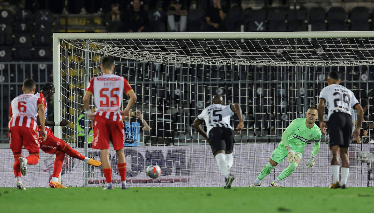 Penal za Zvezdu – da li je ispravna odluka? VIDEO