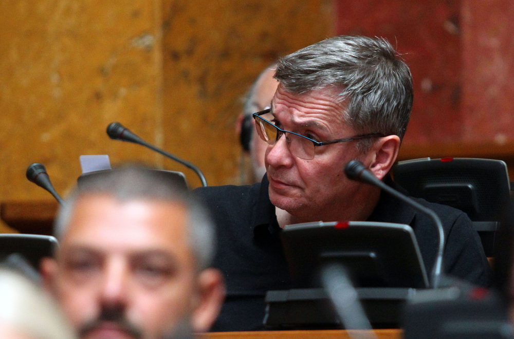 Ćuta vređao Anu Brnabić, pa poručio:  Pošto nemamo većinu idemo na ulicu VIDEO