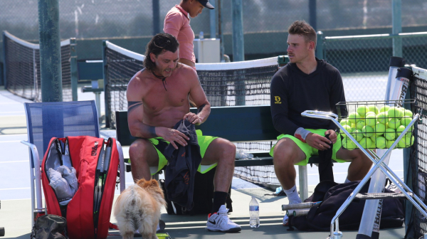 Idol mu je Federer, a jedina nada Đoković