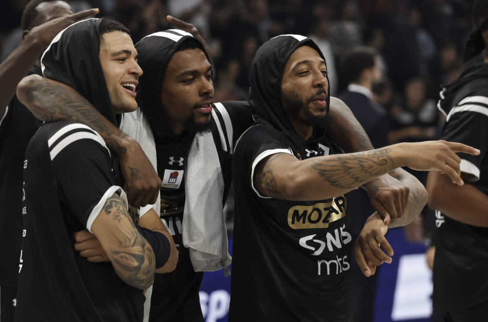 Ajzea Majk: "Brate, kakva atmosfera"