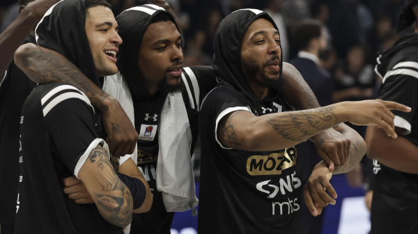 Ajzea Majk: "Brate, kakva atmosfera"