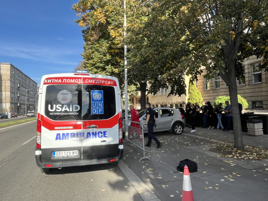 B92.net in the Special Court; The trial of Uroš Blažić has begun; One witness arrived at the ambulance. PHOTO