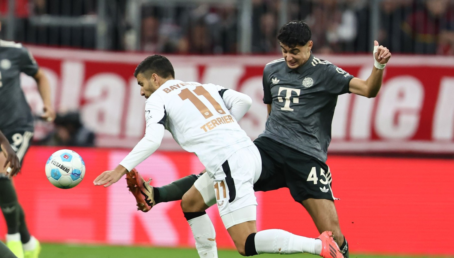 Leverkuzen pobegao Bajernu sa "giljotine" uz evrogol Pavlovića VIDEO