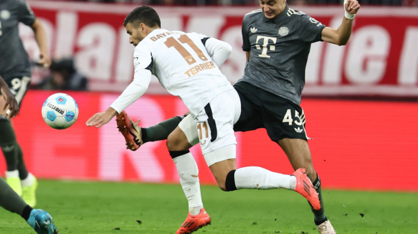 Leverkuzen pobegao Bajernu sa "giljotine" uz evrogol Pavlovića VIDEO