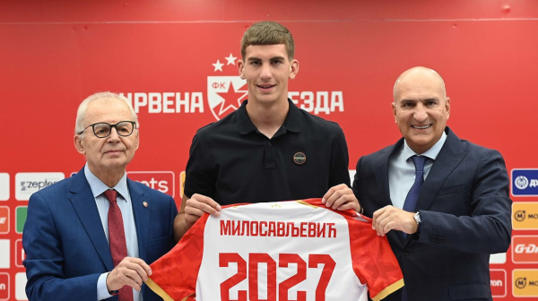 Još jedan "klinac" produžio ugovor sa Zvezdom