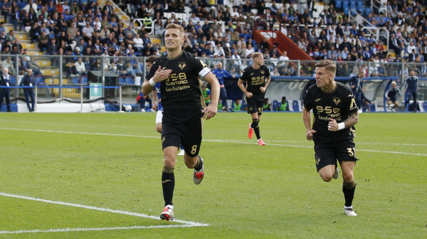 Gol Lazovića nije značio Veroni – veliki preokret Rome VIDEO