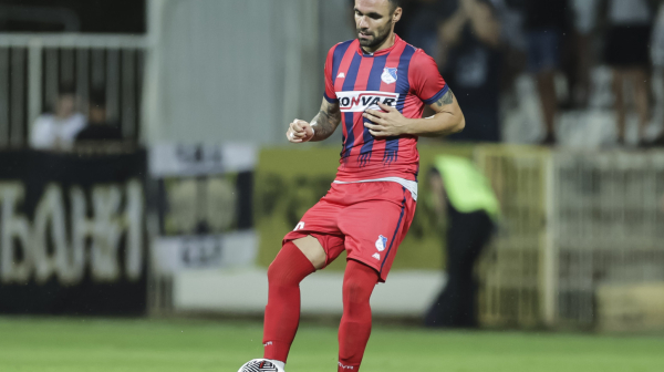 Oranica "ubila" fudbal – remi Tekstilca i Napretka u blatu