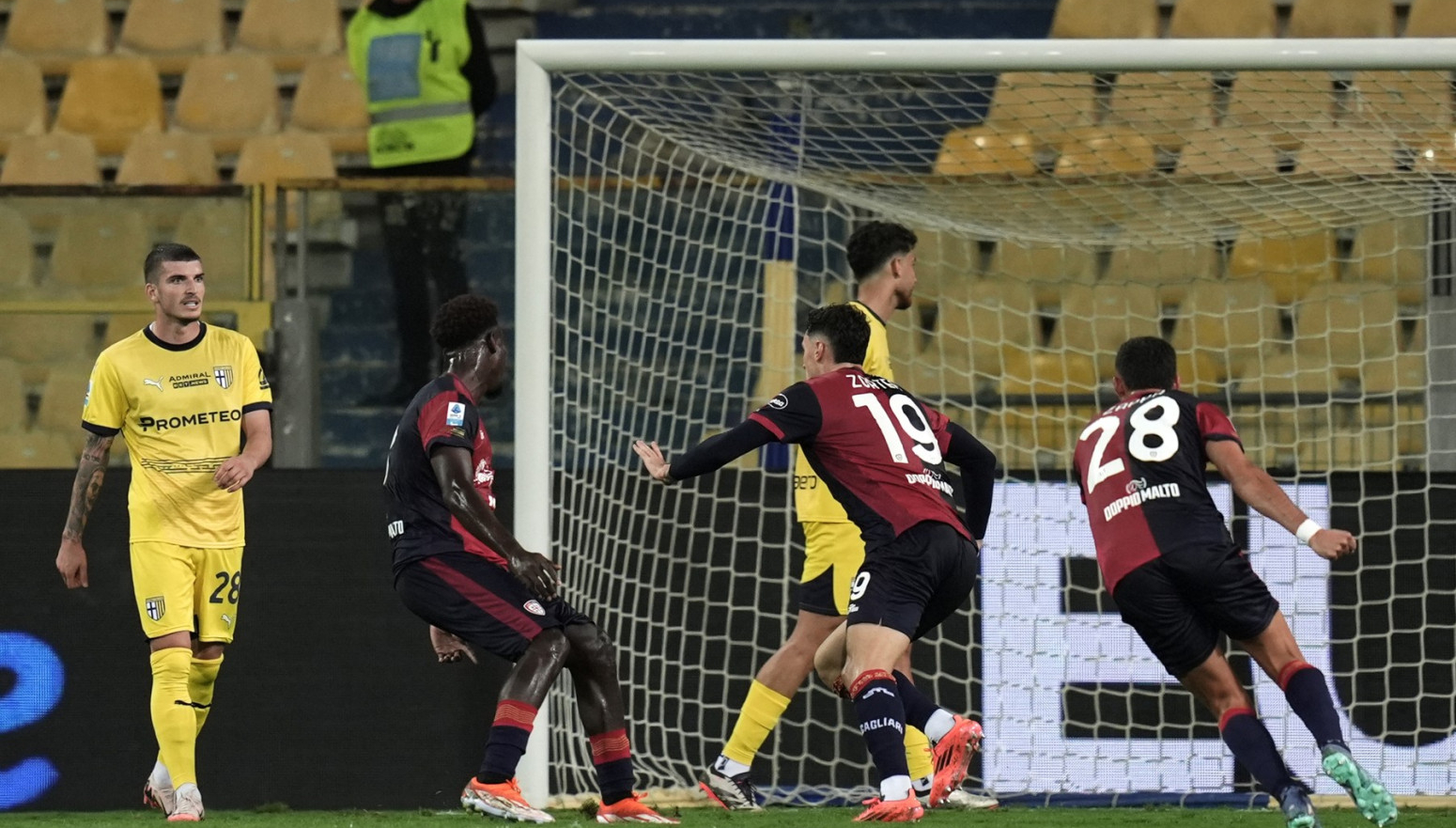 Pićoli kralj drame u Parmi, prvi trijumf Kaljarija u sezoni VIDEO