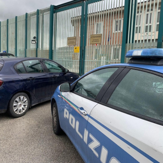 Zbog napada na policiju na utakmici Real Madrida i Valensije uhapšene 3 osobe