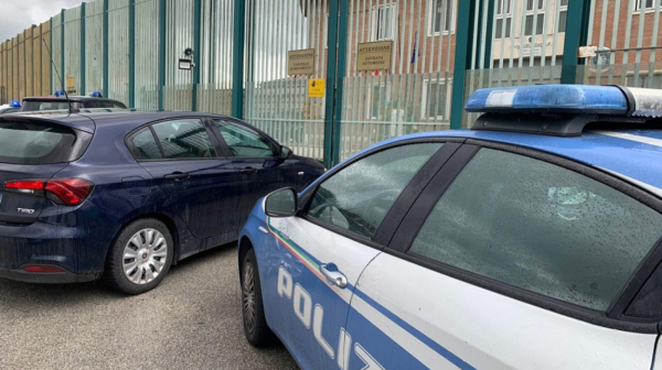 Zbog napada na policiju na utakmici Real Madrida i Valensije uhapšene 3 osobe