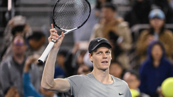 Siner zaustavio nalet Kineza, za titulu sa Alkarasom VIDEO