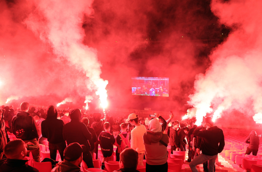 Zvezda igra u Milanu, ali je na "Marakani" žurka FOTO