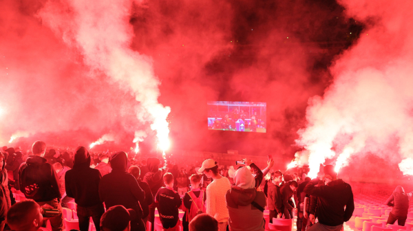 Zvezda igra u Milanu, ali je na "Marakani" žurka FOTO