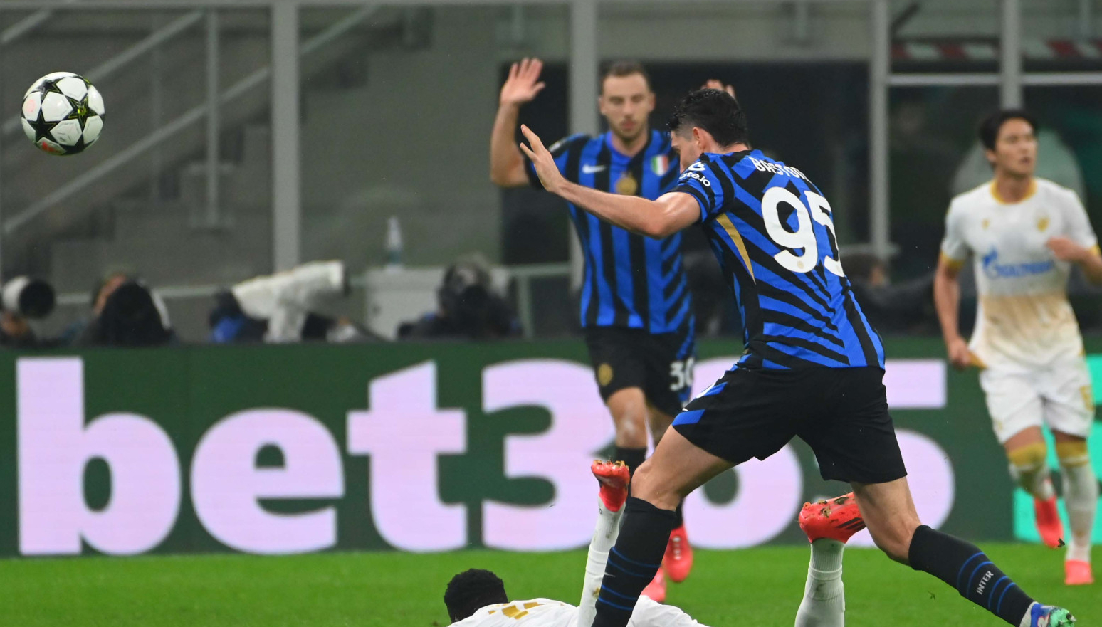 "Interov lagani poker protiv Zvezde"