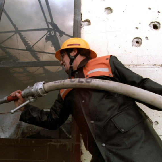 Gori poznati hotel: Na mestu požara 45 vatrogasaca VIDEO