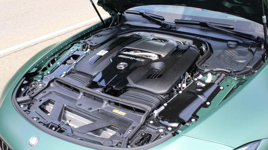 Šef AMG-a uveren da će kupci V8 preći na električne motore