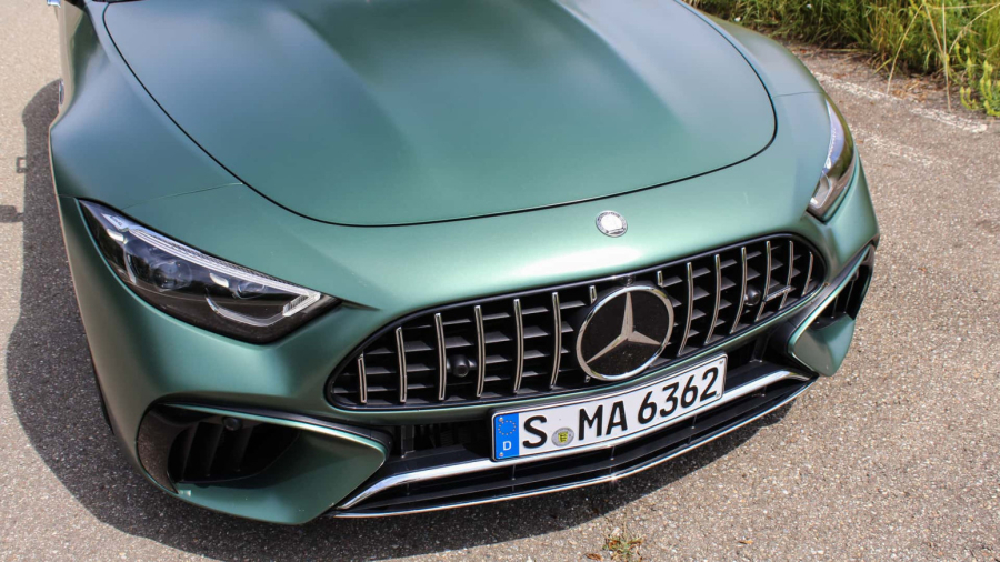 Šef AMG-a uveren da će kupci V8 preći na električne motore