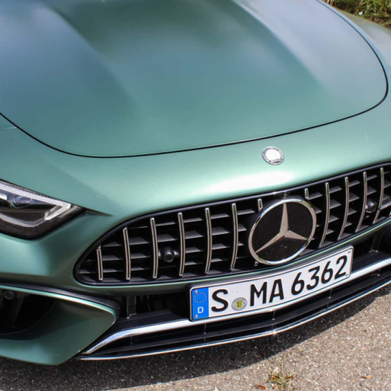 Loše vesti za giganta: Mercedes se "sapliće" u Kini