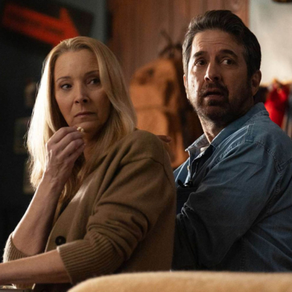 Nova Netfliks serija sa Lisom Kudrou zaludela gledaoce: Mračna komedija VIDEO