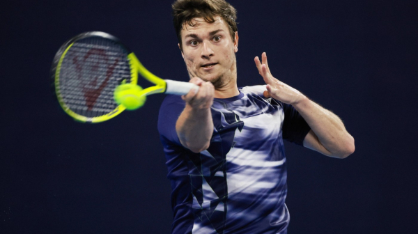 Kecmanović u četvrtfinalu Adelejda